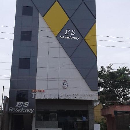 E S Residency Hotel เธนี ภายนอก รูปภาพ
